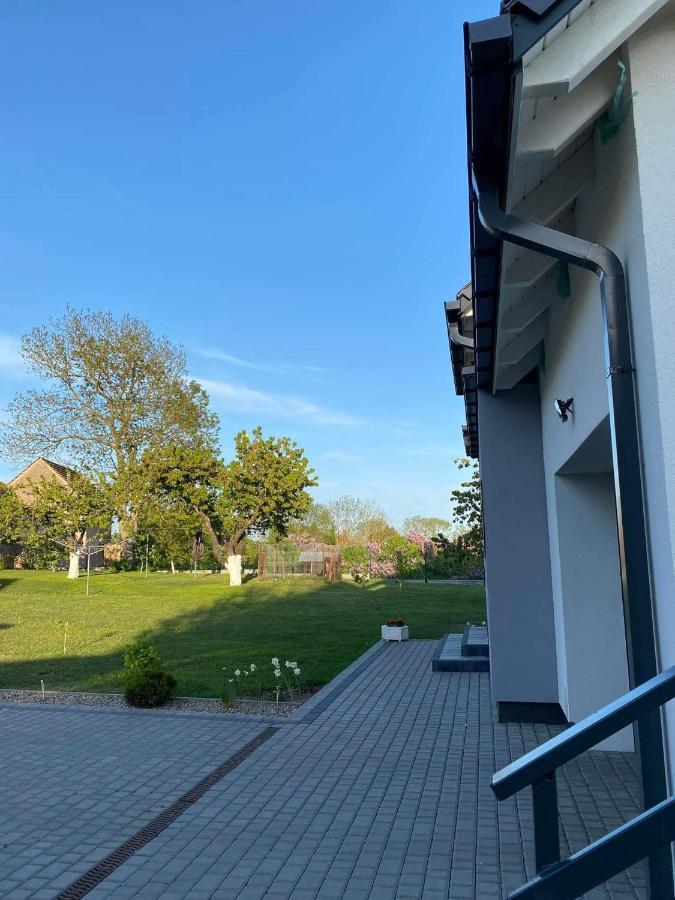 Apartament Nad Jeziorem Welle โคลเชโว ภายนอก รูปภาพ